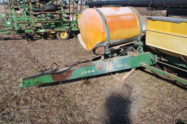 Image of John Deere 7000 equipment image 3