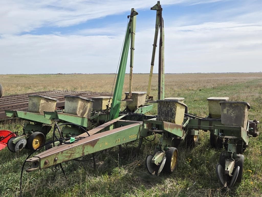 Image of John Deere P7000 Primary image