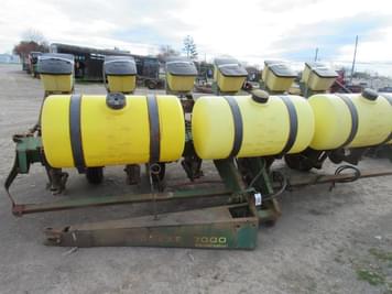 Main image John Deere 7000