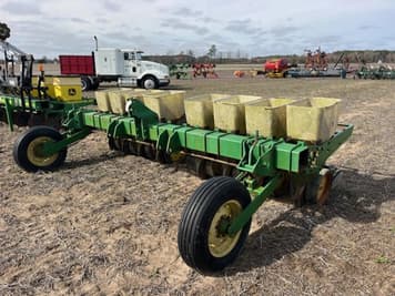 Main image John Deere 7000