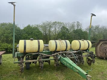 Main image John Deere 7000