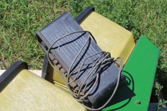 Image of John Deere 7000 equipment image 4