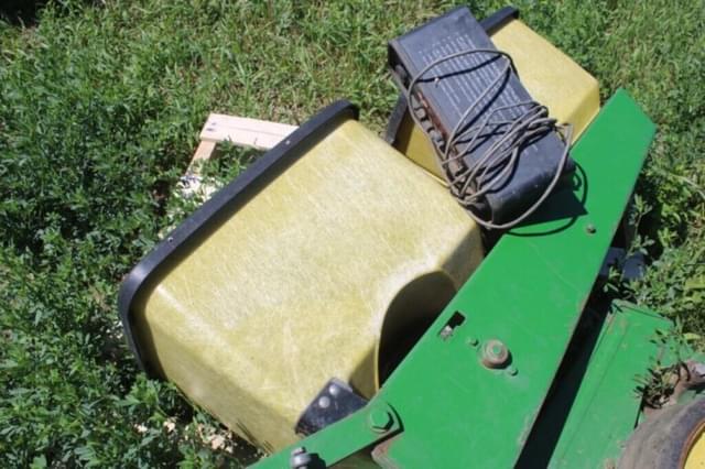 Image of John Deere 7000 equipment image 3