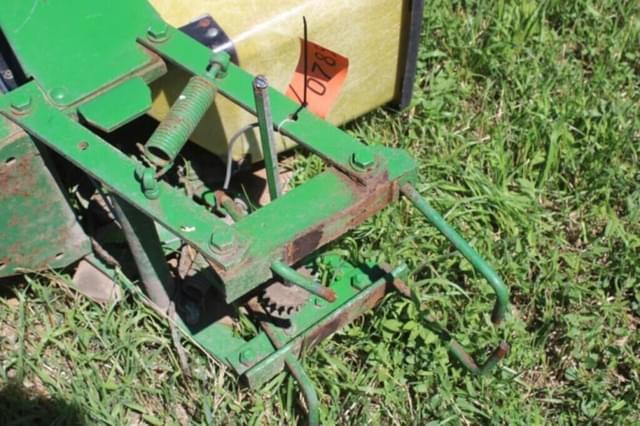 Image of John Deere 7000 equipment image 3