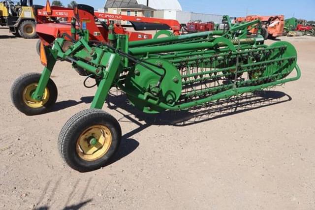 Image of John Deere 705 equipment image 1