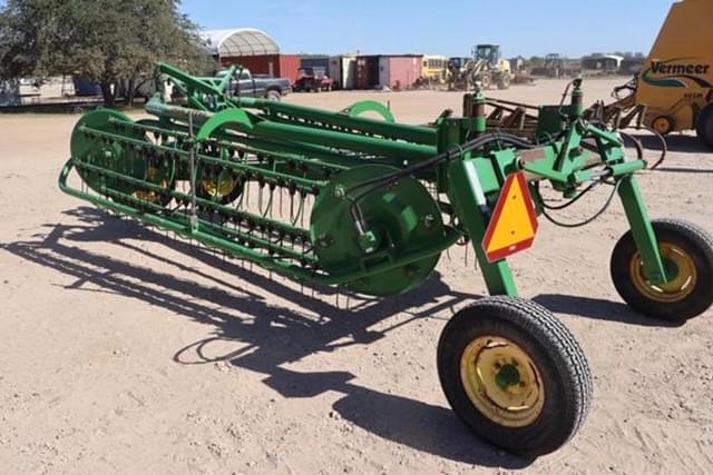 Image of John Deere 705 equipment image 2