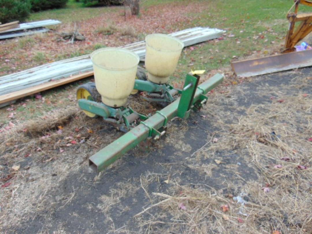 Image of John Deere 71 Image 0