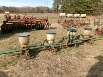 Main image John Deere 71