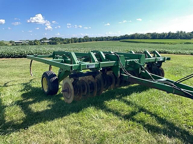 Image of John Deere 712 equipment image 4
