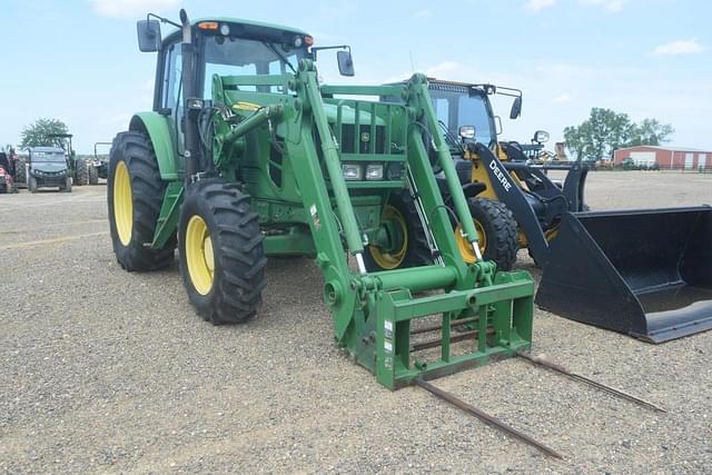 Image of John Deere 7130 equipment image 3
