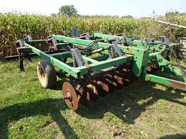 Image of John Deere 714 equipment image 1