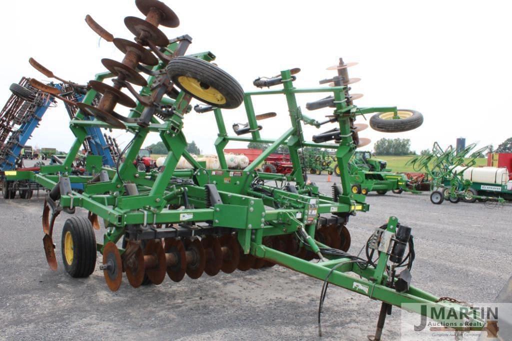 Image of John Deere 714 Primary image