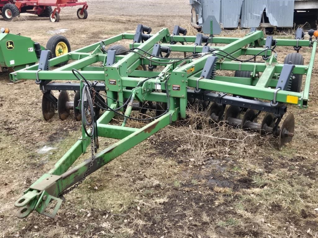 Image of John Deere 714 Primary image