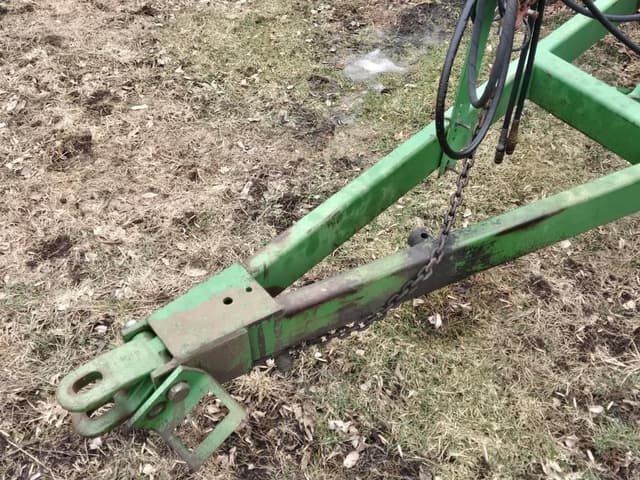 Image of John Deere 714 equipment image 1