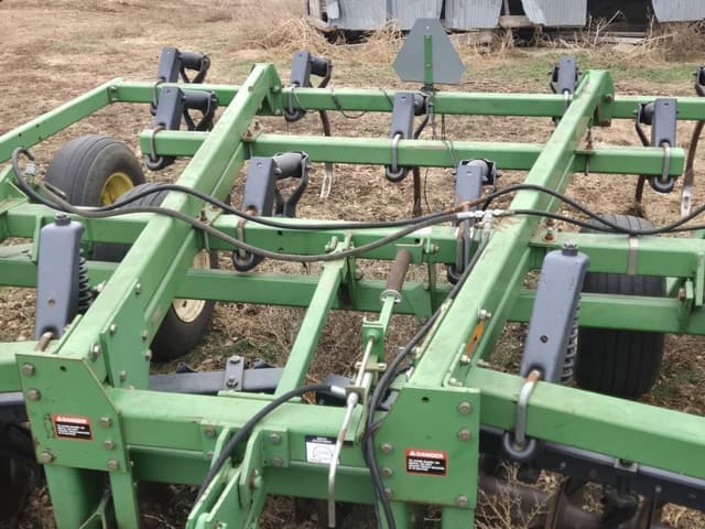 Image of John Deere 714 equipment image 2