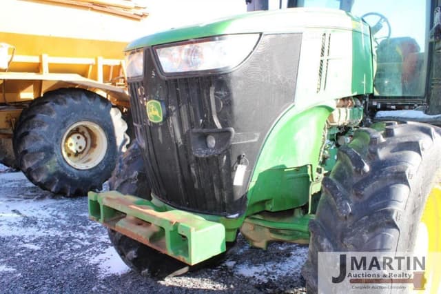 Image of John Deere 7200R equipment image 4