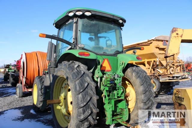 Image of John Deere 7200R equipment image 3