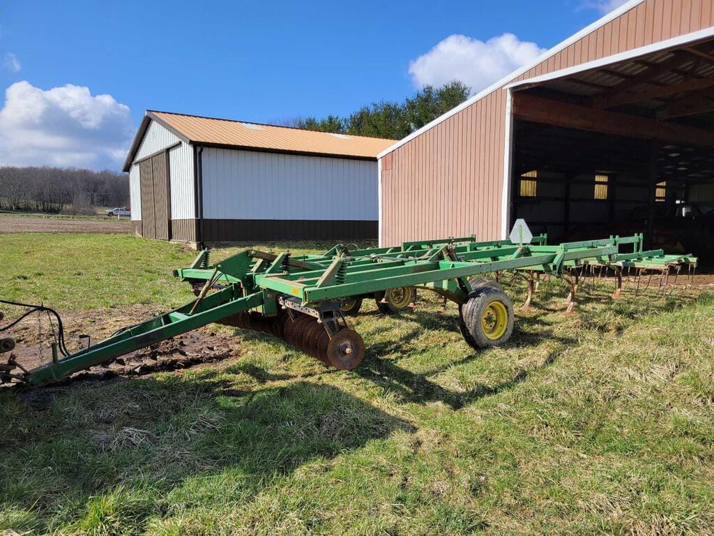 Main image John Deere 722