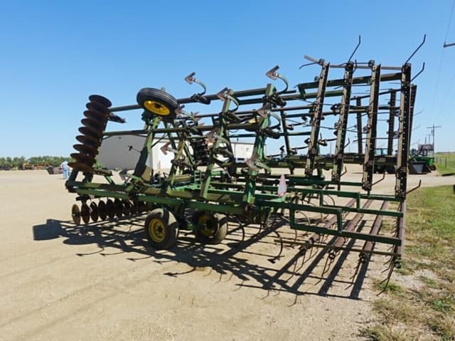 Image of John Deere 722 equipment image 1