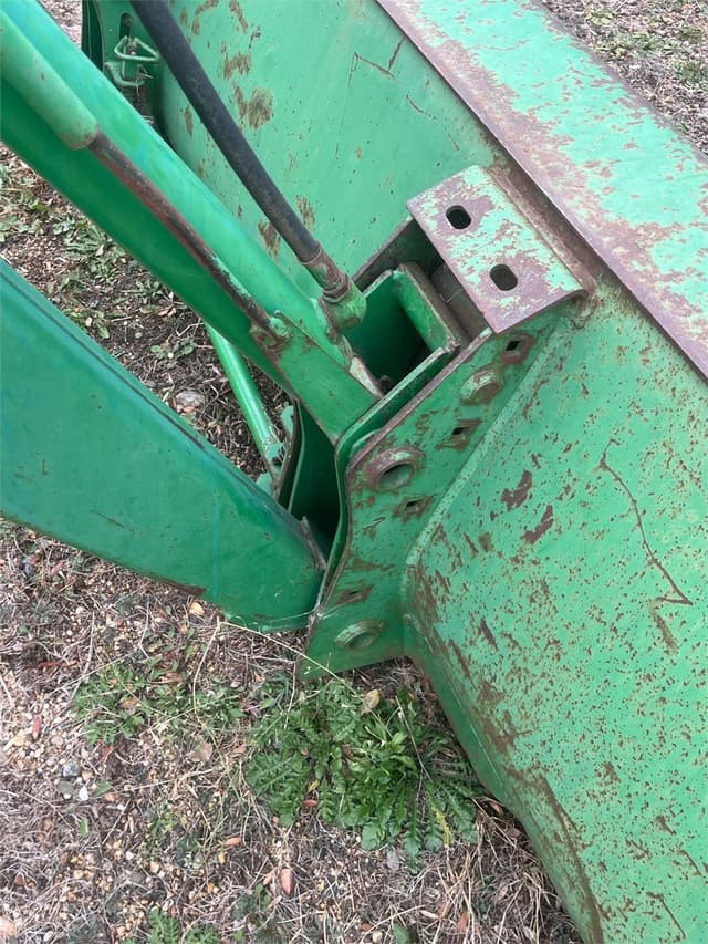 Image of John Deere 725 equipment image 4