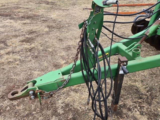 Image of John Deere 726 equipment image 2