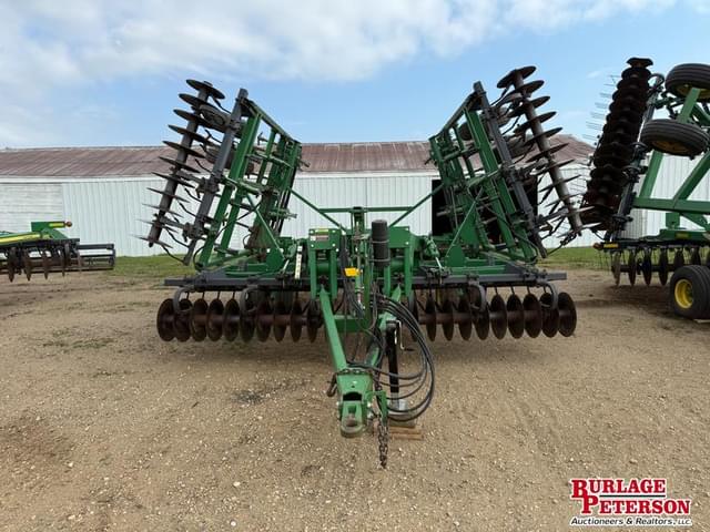Image of John Deere 726 equipment image 2