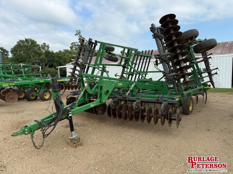 Image of John Deere 726 Primary image