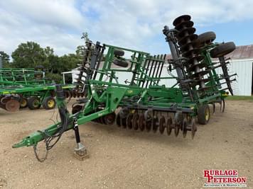 Main image John Deere 726