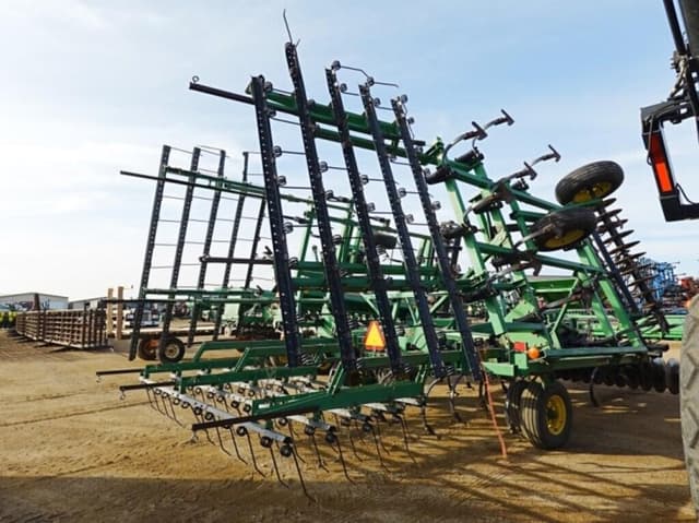 Image of John Deere 726 equipment image 2