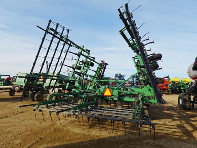 Image of John Deere 726 equipment image 3