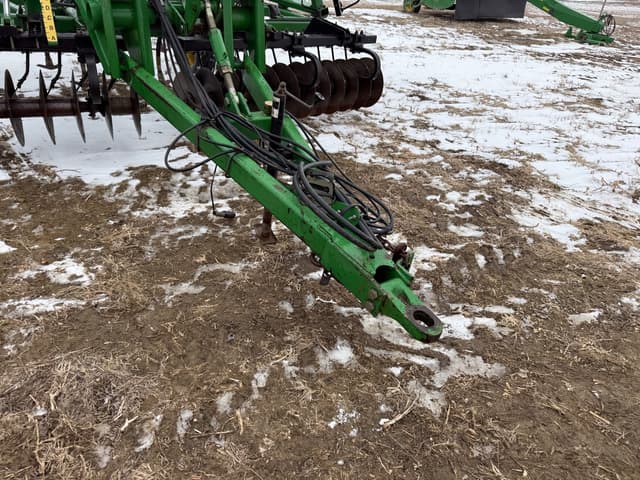 Image of John Deere 726 equipment image 4