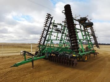 Main image John Deere 726