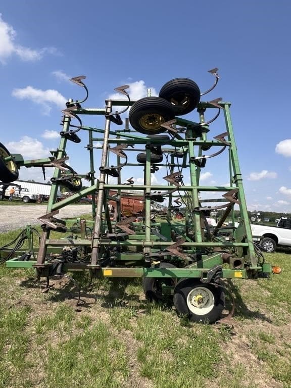 Image of John Deere 730 equipment image 2