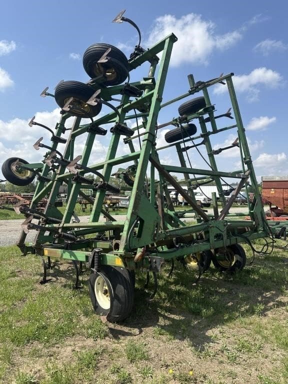 Image of John Deere 730 equipment image 3