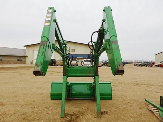 Image of John Deere 740 equipment image 4