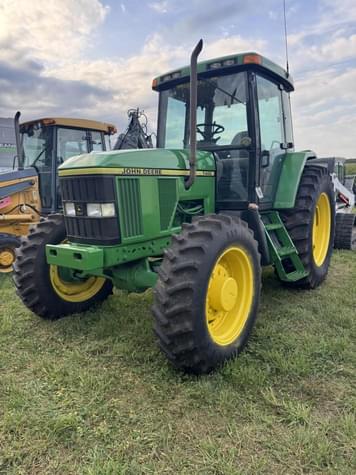 Main image John Deere 7400