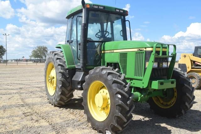 Image of John Deere 7410 equipment image 3