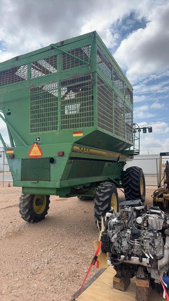 Image of John Deere 7455 equipment image 3