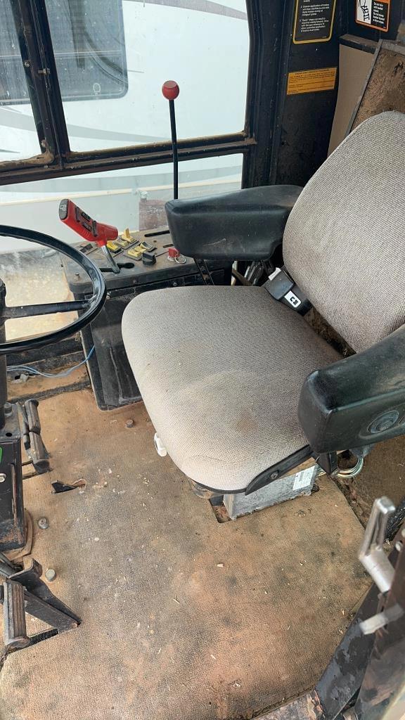 Image of John Deere 7455 equipment image 4