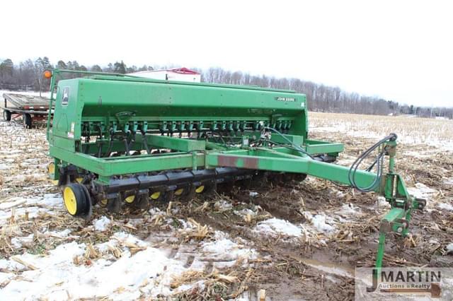 Image of John Deere 750 equipment image 1