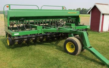 Main image John Deere 750