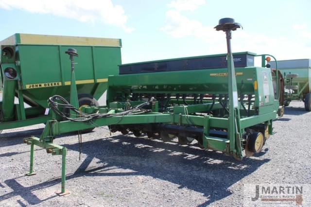 Image of John Deere 750 equipment image 1