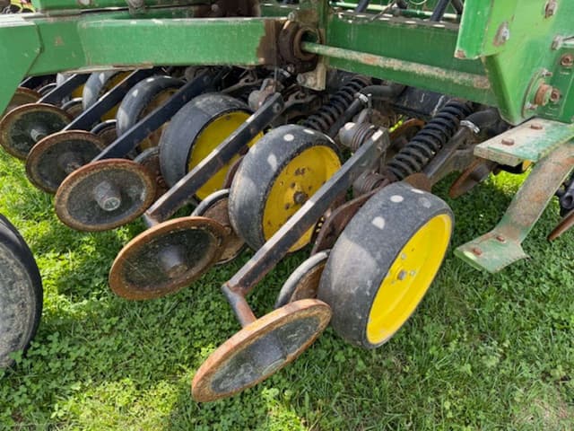 Image of John Deere 750 equipment image 3