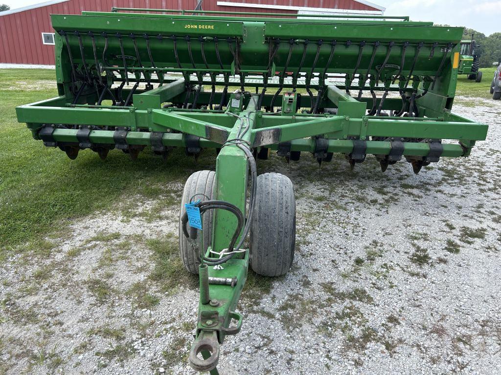 Image of John Deere 750 Primary image