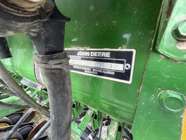 Image of John Deere 750 equipment image 4
