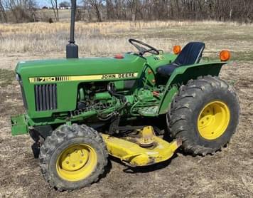 Main image John Deere 750