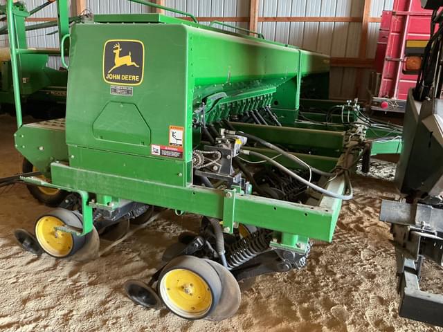Image of John Deere 750 equipment image 3