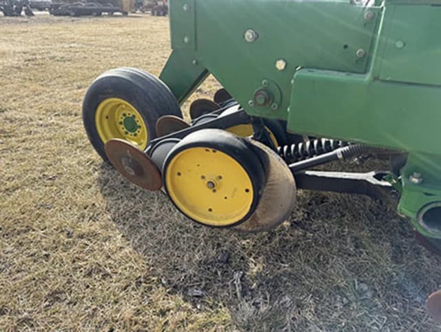 Image of John Deere 750 equipment image 4