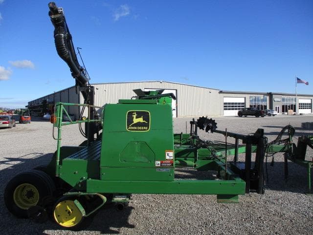 Image of John Deere 750 equipment image 2