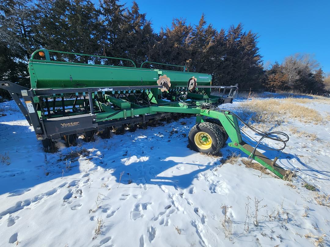 Image of John Deere 750 Primary image